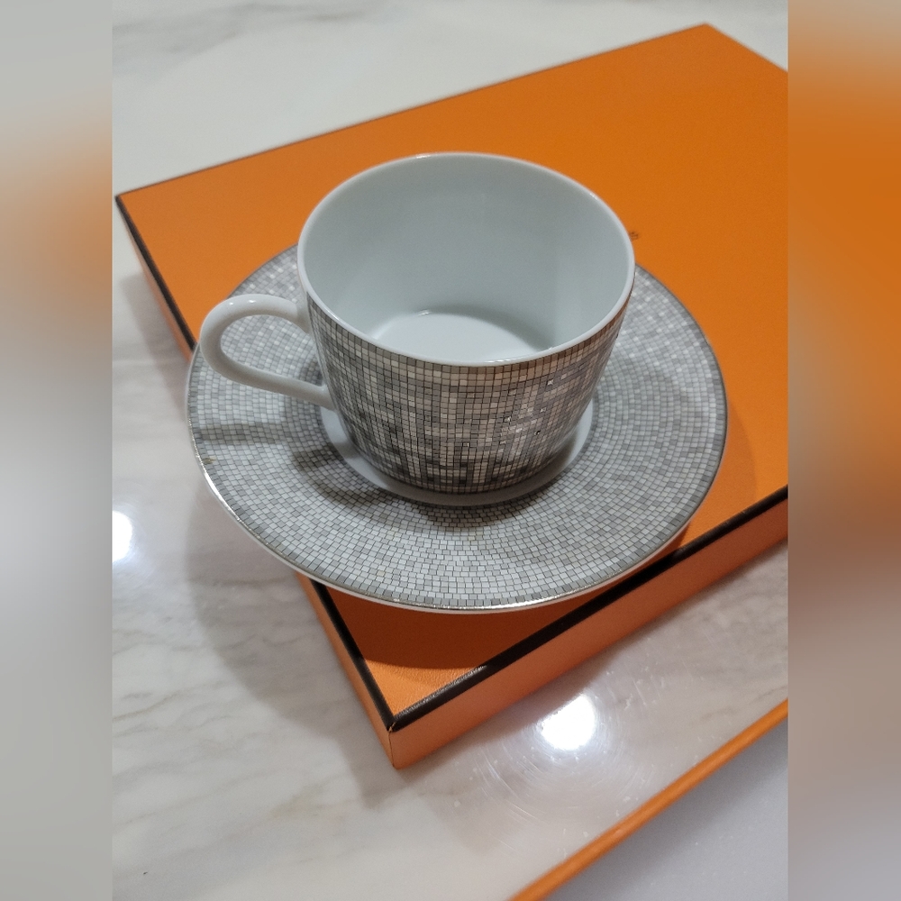 Hermes - Picture 4 of 8